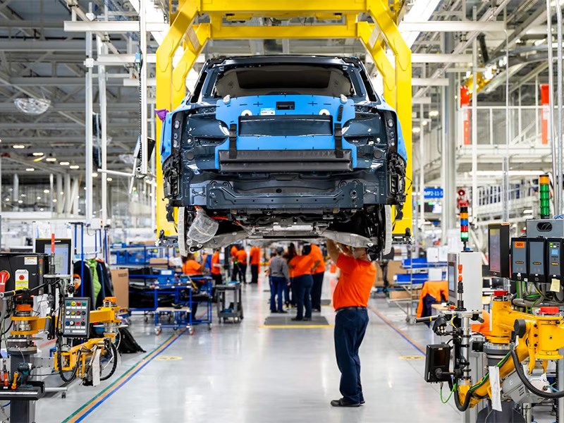 Анонс тест-драйва Volvo готов локализовать производство китайских электромобилей в США