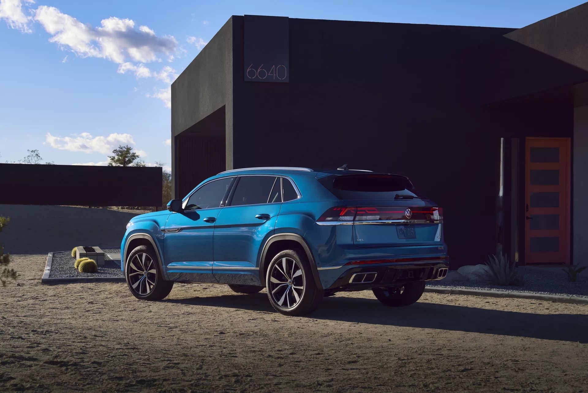 Анонс тест-драйва Volkswagen готовит самый мощный Tiguan R с мотором от Golf R