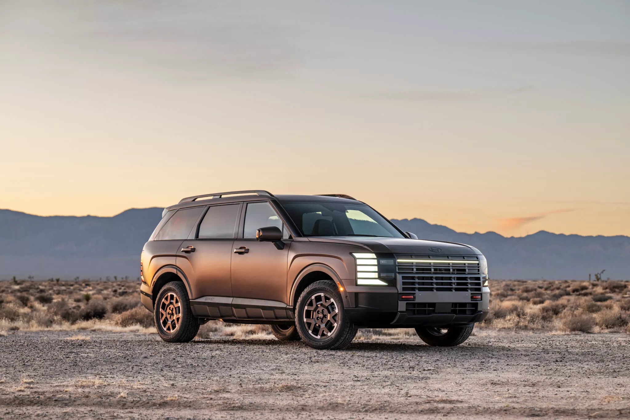 Анонс тест-драйва Hyundai готовит конкурента Land Cruiser