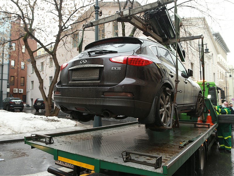 Анонс тест-драйва В Москве увеличится стоимость эвакуации автомобилей с начала 2026 года