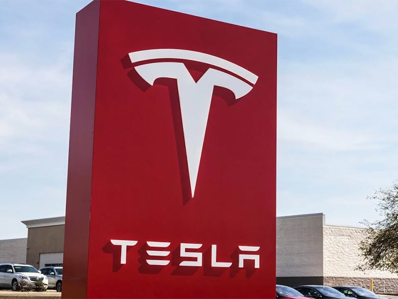 Анонс тест-драйва Завод Tesla в Китае может перейти на выпуск человекоподобных роботов