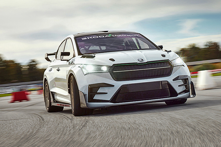 Анонс тест-драйва Skoda Enyaq RS Race