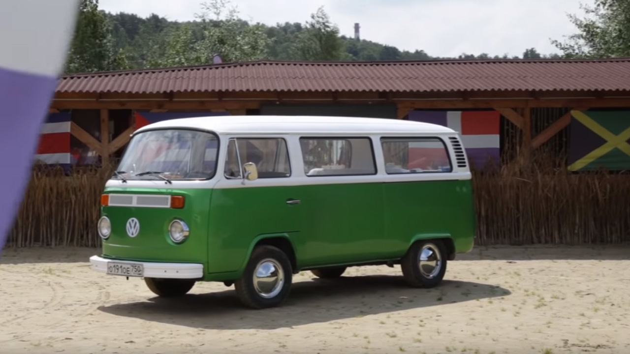 Анонс видео-теста Машина времени: Volkswagen T2 хиппи-автобус