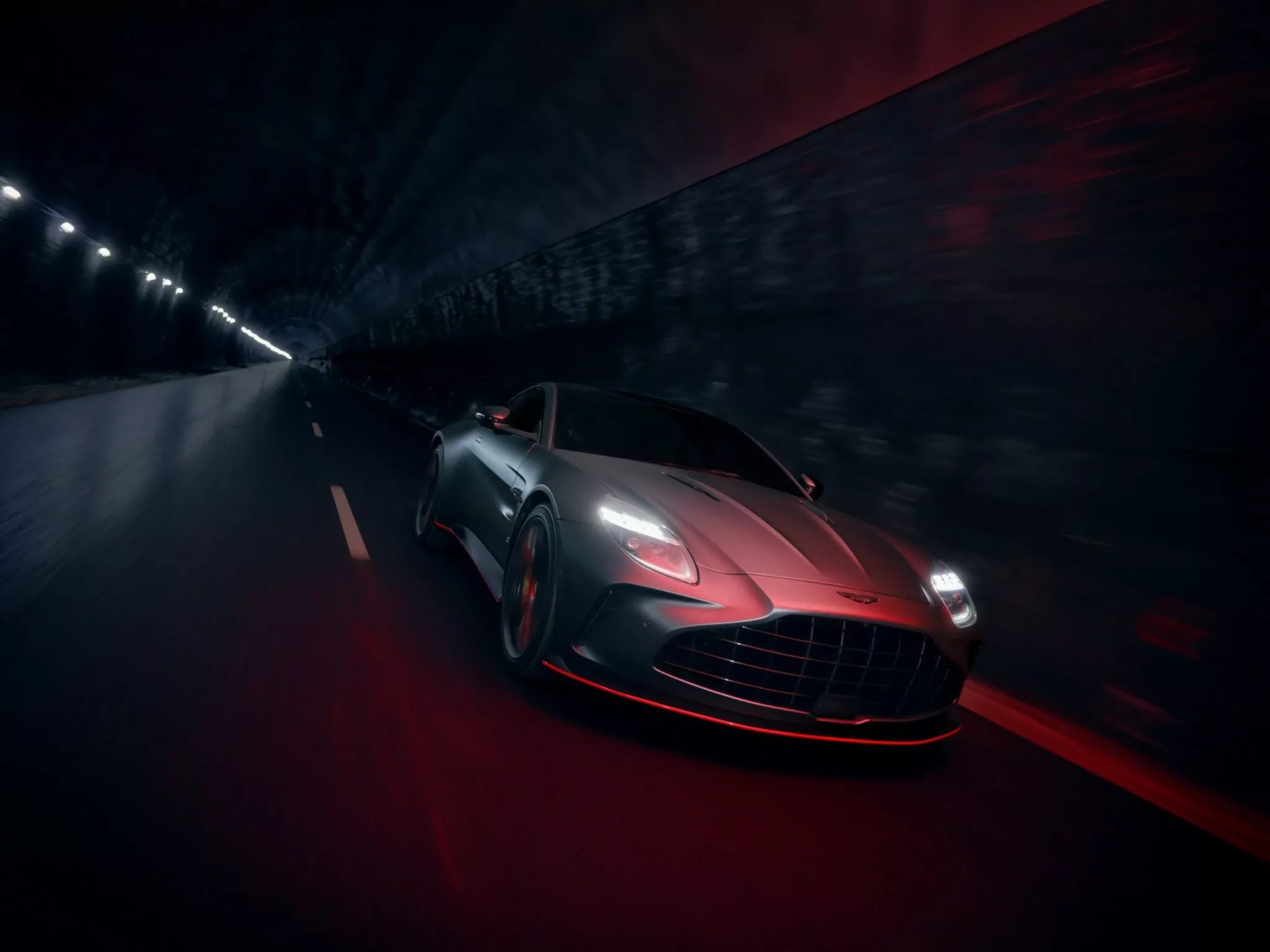 Анонс тест-драйва Aston Martin представил 671-сильный Vantage S