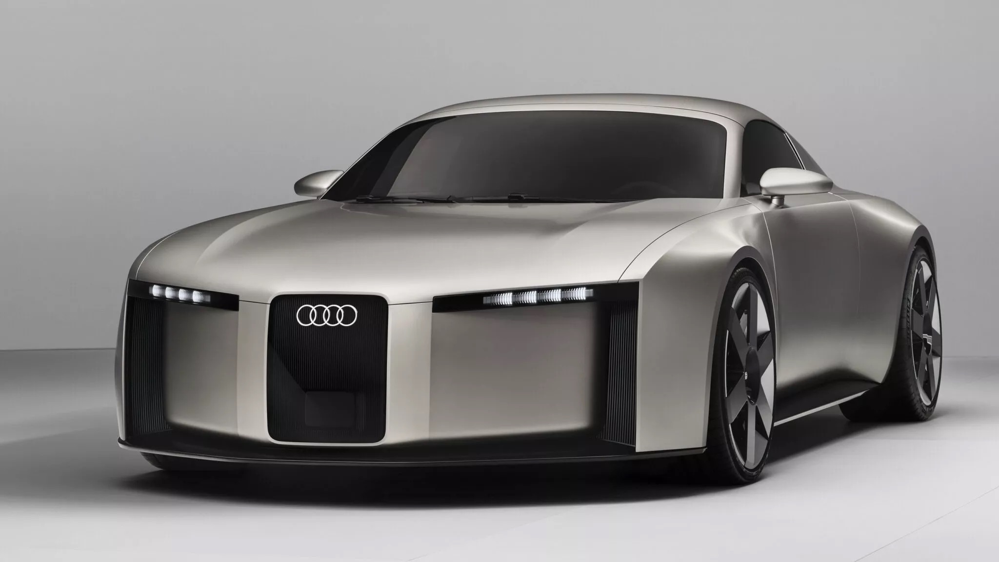 Анонс тест-драйва Audi намерена продавать по 2 миллиона автомобилей в год, чтобы догнать Mercedes-Benz