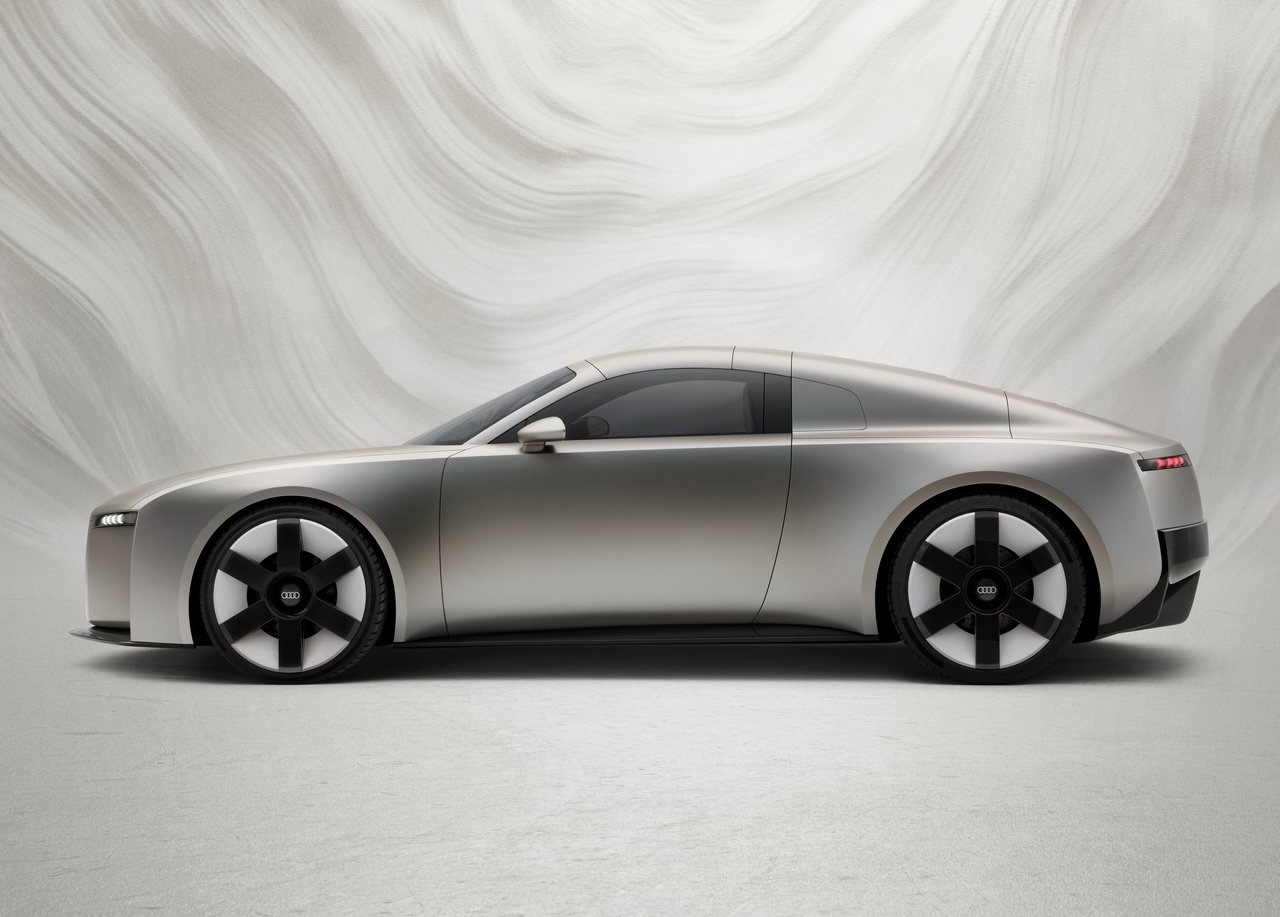 Анонс тест-драйва Audi развеяла слухи об отмене спорткара Concept C