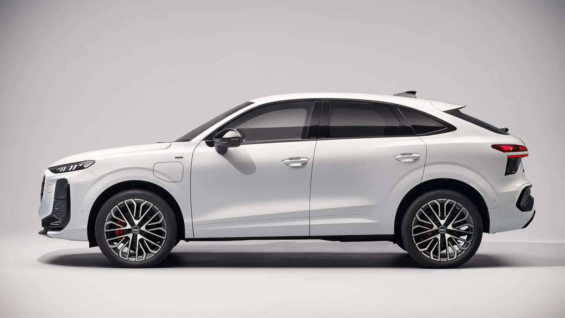 Анонс тест-драйва Audi представила новый Q3 Sportback