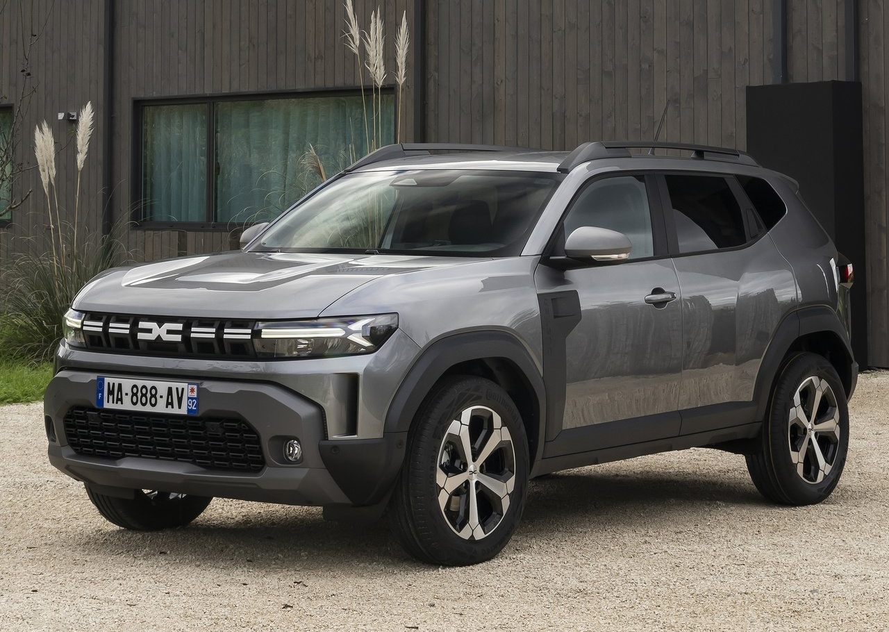 Анонс тест-драйва Dacia готовит полноприводный электрический Duster 