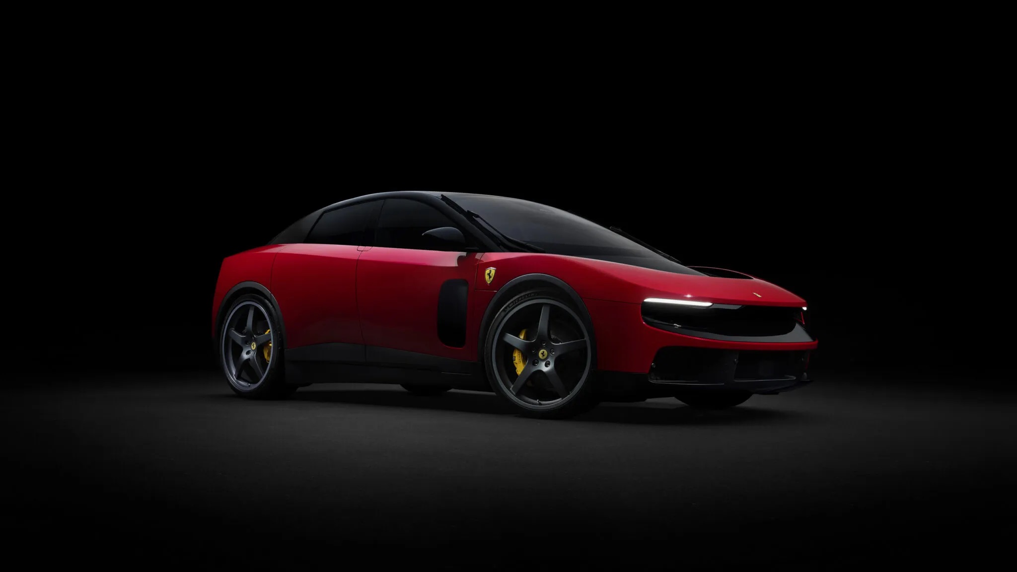 Анонс тест-драйва Ferrari Luce столкнулся с жесткой критикой сразу после дебюта