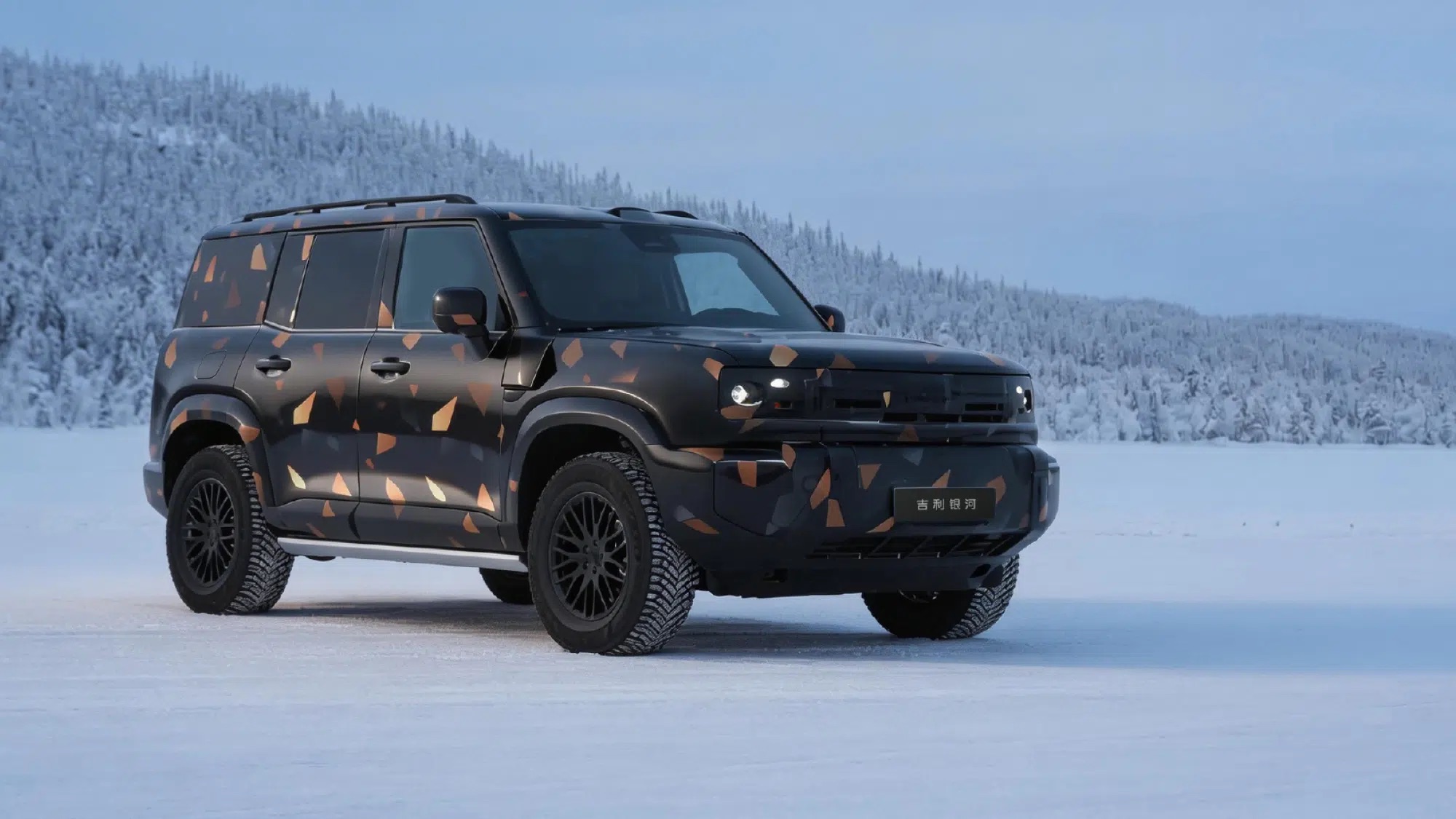 Анонс тест-драйва Geely готовит внедорожник в стиле Defender с гибридной силовой установкой на 848 л.с.