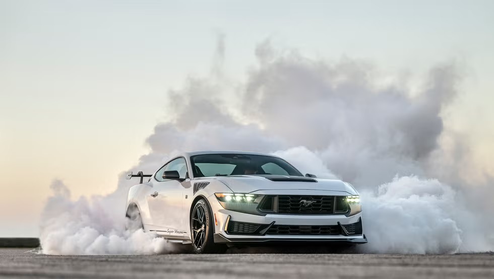 Анонс тест-драйва Hennessey представил 850-сильный Super Venom Mustang 