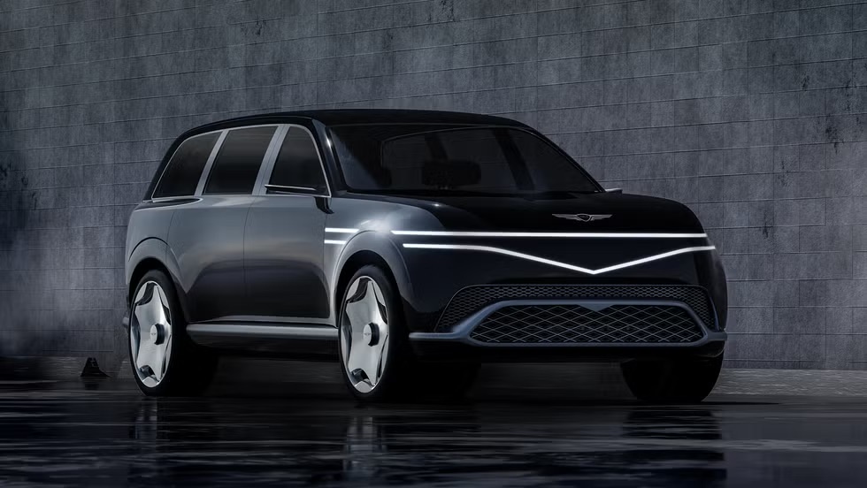 Анонс тест-драйва Genesis сделал двери как у Rolls-Royce в новом флагманском GV90