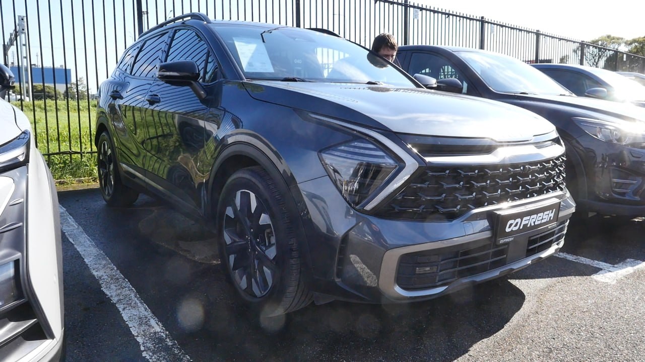 Почему в Корее нормальные машины, а нам везут ОГРЫЗКИ? Разнос Kia Sportage