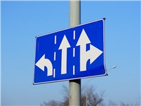 В Москве начали устанавливать дорожные знаки со светодиодной подсветкой