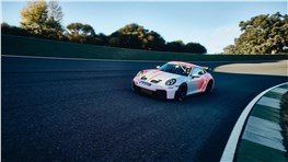 Porsche представила гоночный 911 Challenge