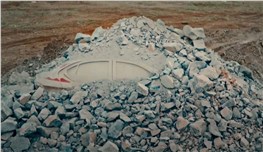 Tata завалила новый седан Aeris 20 тоннами камней