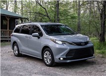 Toyota отзывает более 228 тысяч минивэнов Sienna