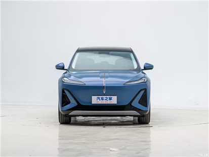 Анонс тест-драйва Hongqi выпустил электрический кроссовер с запасом хода 700 км