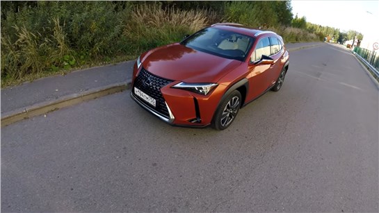 Анонс видео-теста Взял Lexus UX250h - для города на трассе 