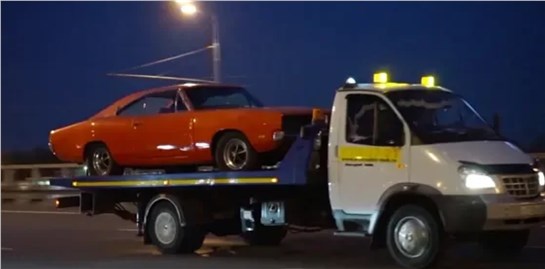 Анонс видео-теста Купили Чарджер, простоявший 6 лет в лесу в Москве!