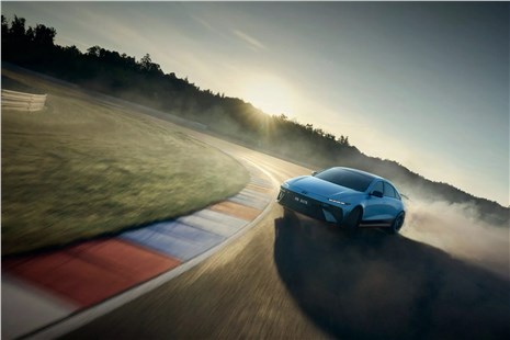 Анонс тест-драйва Hyundai представил электроседан Ioniq 6 N мощностью 641 л.с. и разгоном до “сотни” за 3,2 секунды