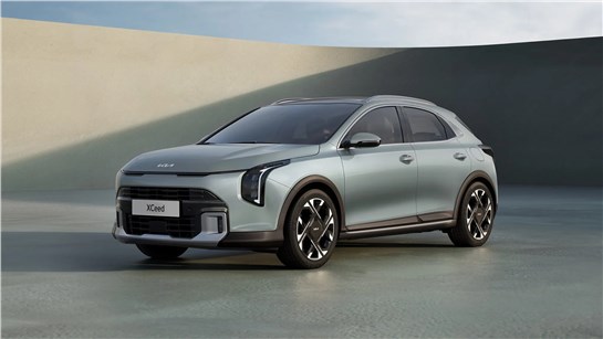Анонс тест-драйва Kia XCeed получил дизайн в стиле электрокаров, но сохранил ДВС