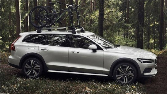 Подкаст Устоит ли Volvo V60 Cross Country перед натиском одноклассников и кроссоверов?