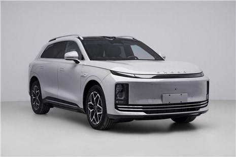 Анонс тест-драйва Xpeng представил «умную» версию электровэна X9 Ultra