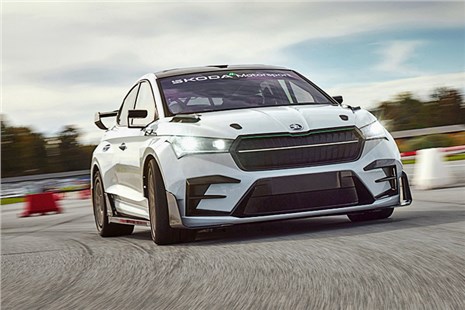 Анонс тест-драйва Skoda Enyaq RS Race