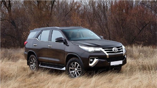 Подкаст Cadillac XT6, Toyota Hilux, Fortuner, а также алкозамки и новые права
