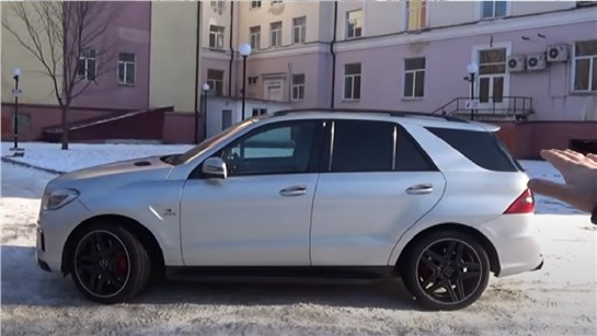 Анонс видео-теста MERCEDES ML63 AMG на 720hp. Трусы на двух турбинах.