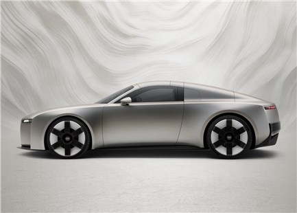 Анонс тест-драйва Audi развеяла слухи об отмене спорткара Concept C