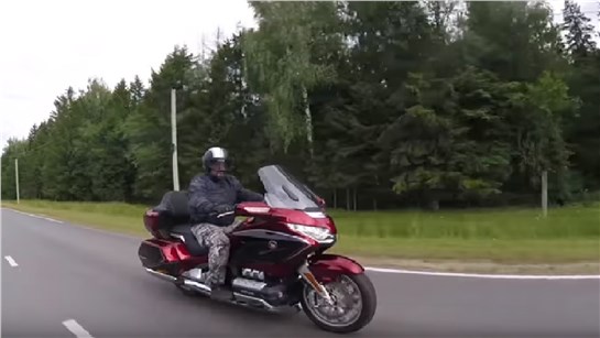 Анонс видео-теста Снова здорова? Honda Gold Wing GL1800 2018 #МОТОЗОНА №46