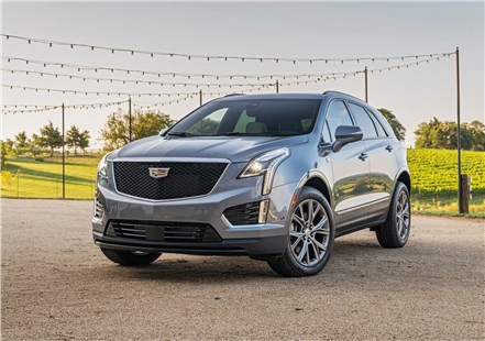 Анонс тест-драйва Cadillac не торопится с электрификацией и обновит свой бензиновый кроссовер
