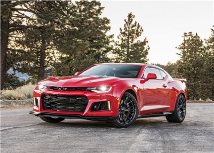 Анонс тест-драйва GM еще не решил судьбу нового Chevrolet Camaro, но дал намек каким спорткар может быть 