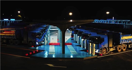 Анонс тест-драйва Huawei запустила в Китае мегаваттную зарядную станцию для грузовиков