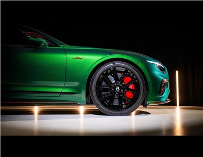 Анонс тест-драйва Модели Bentley получили лимитированные версии в честь юбилея дилерского центра в Штутгарте