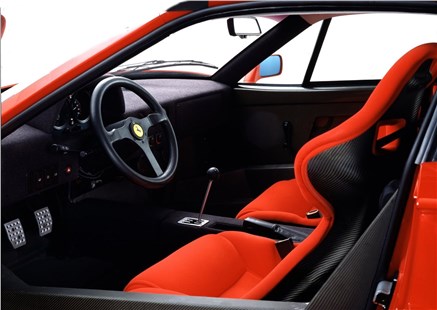 Анонс тест-драйва Ferrari может вернуть механическую коробку передач в будущих моделях