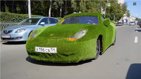 Анонс видео-теста Заклеил самодельный Porsche газоном - люди в шоке!