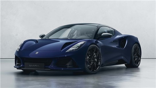 Анонс тест-драйва Lotus Emira получил новую коробку, улучшенную подвеску и подорожал