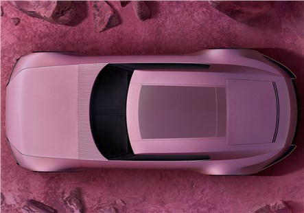 Анонс тест-драйва Jaguar получит «фейковый V8»