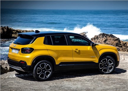 Анонс тест-драйва Jeep готовит обновление для Avenger