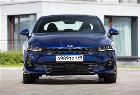 Подкаст ПОЧЕМУ НАМ ЗАХОТЕЛОСЬ СРАВНИТЬ KIA K5 С АЛЬПИНИСТОМ