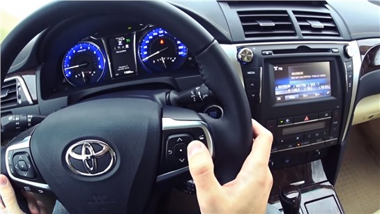 Анонс видео-теста Тест драйв Тойота Камри (Toyota Camry) 2015 - мультимедиа и бортовой компьютер (ч.6)