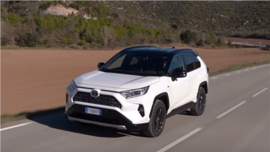 Анонс видео-теста ДОЖДАЛИСЬ! TOYOTA по цене AUDI Новый Rav4 2019 удивляет...