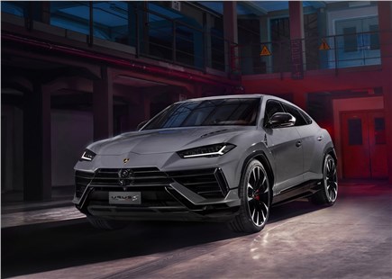 Анонс тест-драйва Lamborghini сделала выбор в пользу V8