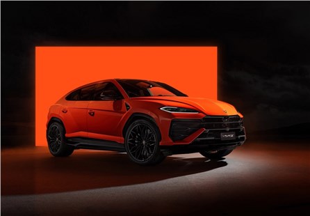 Анонс тест-драйва Lamborghini Urus впервые в этом году стал лидером люксового секрета в России