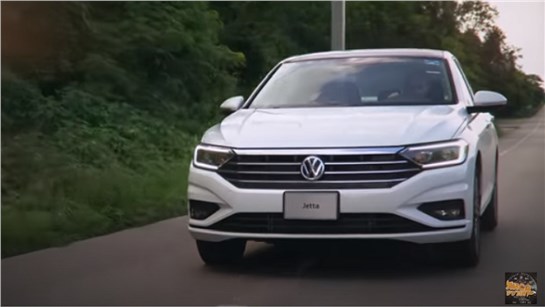 Анонс видео-теста Новый Фольксваген Джетта. Volkswagen Jetta Конкурент новая Шкода Октавия. Лиса рулит