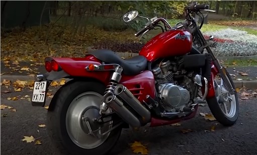 Анонс видео-теста Honda Magna VF750C V45