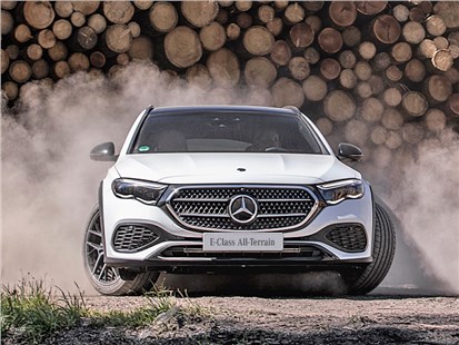 Подкаст Между универсалом и кроссовером